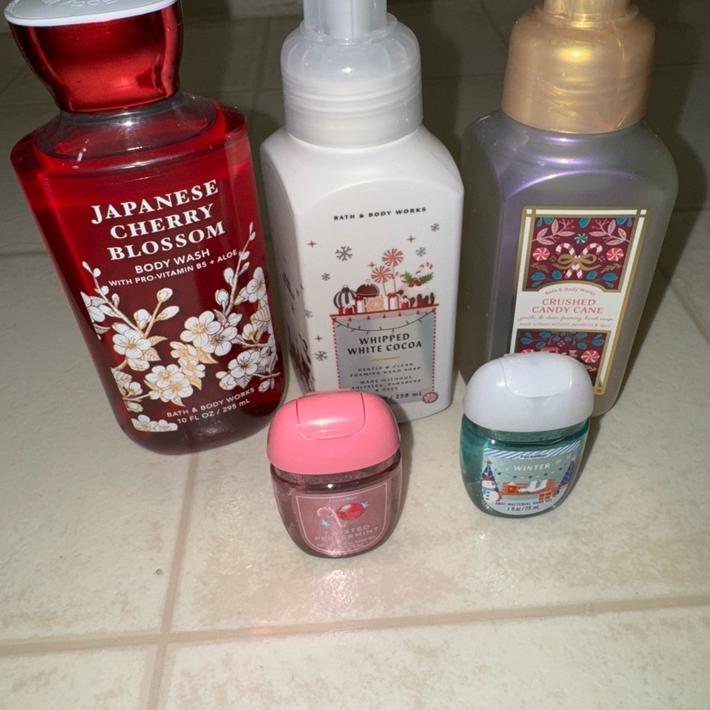 Bath & Body Works Red Body Wash Floral Elegance